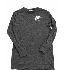 Nike woman Charcoal Long Sleeve Tee